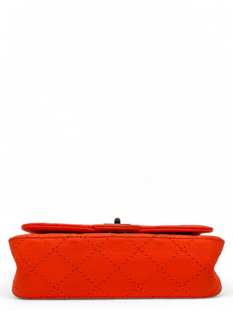 Riñonera "Goatskin Quilted 2.55 Reissue Flap Belt Bag Fluorescent"