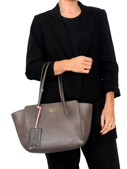 Bolso "Medium Swing Tote"
