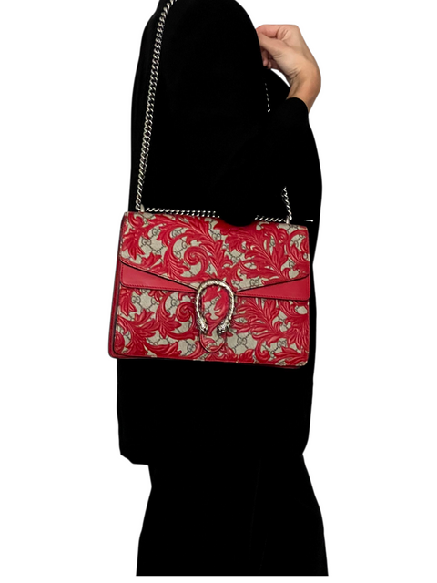 Bolso "Medium GG Supreme Arabesque Dionysus Bag"