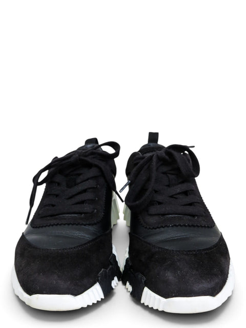 Tenis "Bouncing Sneakers"