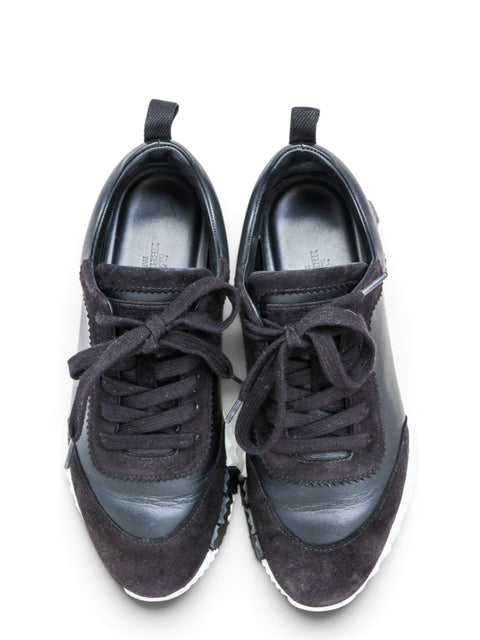 Tenis "Bouncing Sneakers"