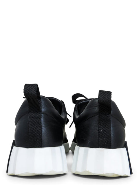 Tenis "Bouncing Sneakers"