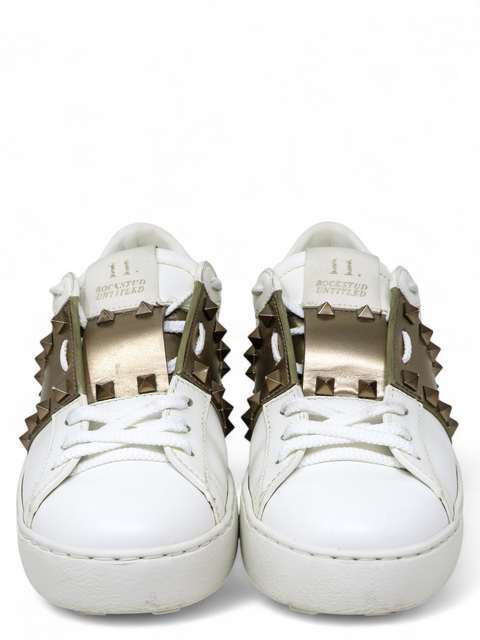 Tenis "Rockstud Accents Leather Sneakers"