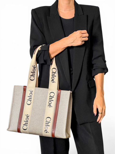 Bolso "Medium Woody Tote Bag"