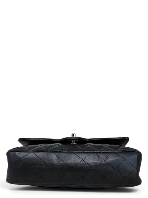 Bolso "Lambskin Quilted Medium Double Flap Black"
