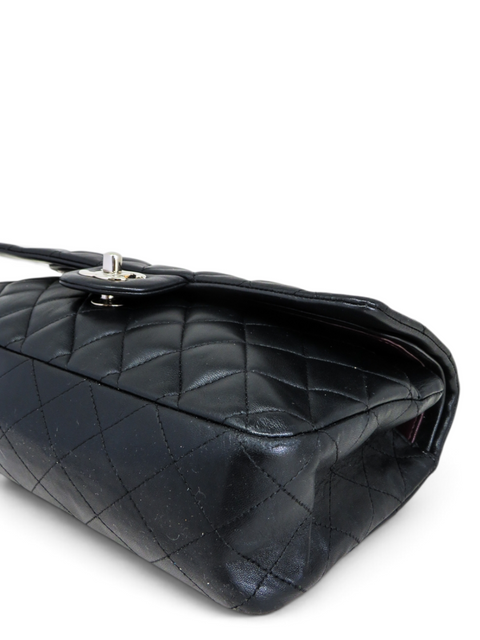Bolso "Lambskin Quilted Medium Double Flap Black"