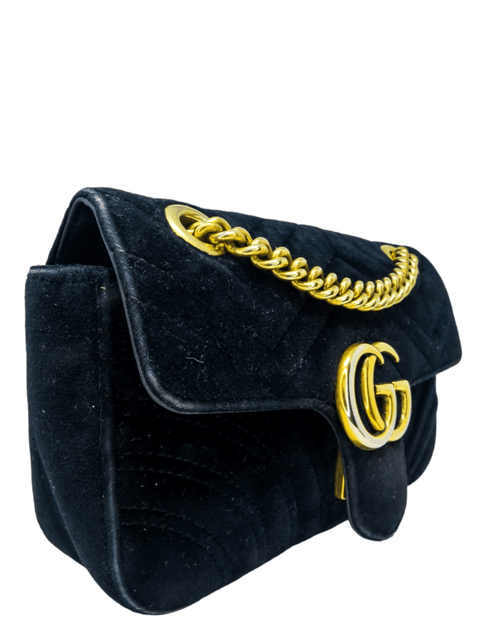 Bolso "Small GG Marmont Matelassé Shoulder Bag"