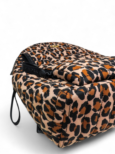 Morral "Camden Quilted Large Leopard Backpack"