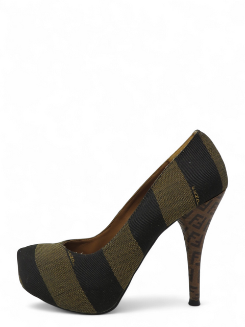 Tacones Cafés