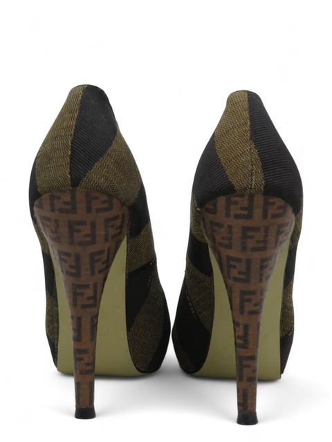 Tacones Cafés