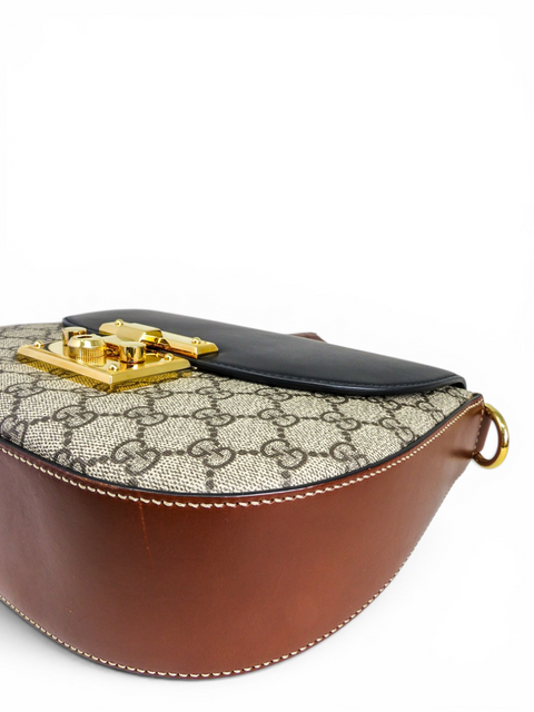 Bolso "Padlock Saddle Shoulder Bag"