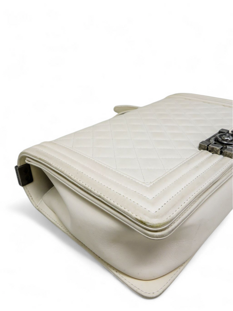 Bolso "Lambskin Quilted Medium Boy Flap"