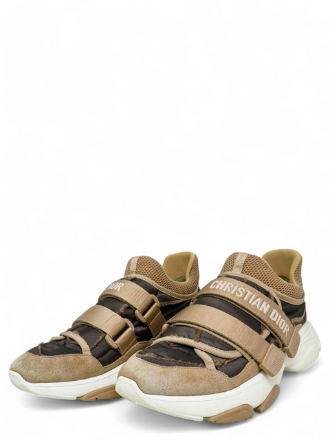 Tenis "D-Wander Sneakers"