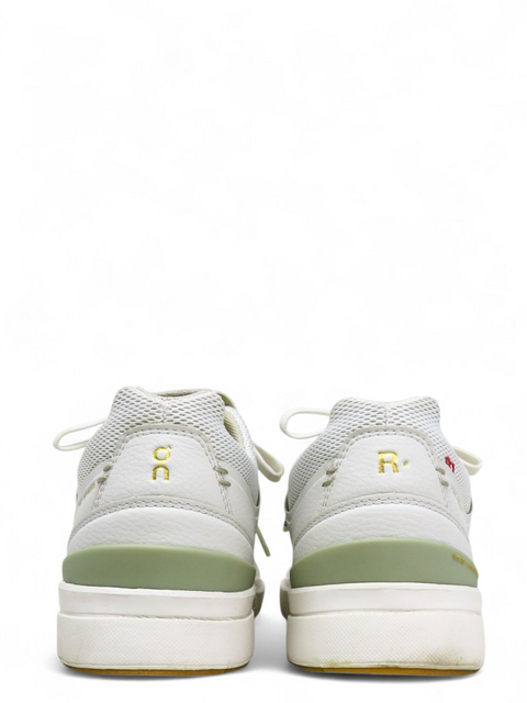 Tenis "On The Roger Centre Court"