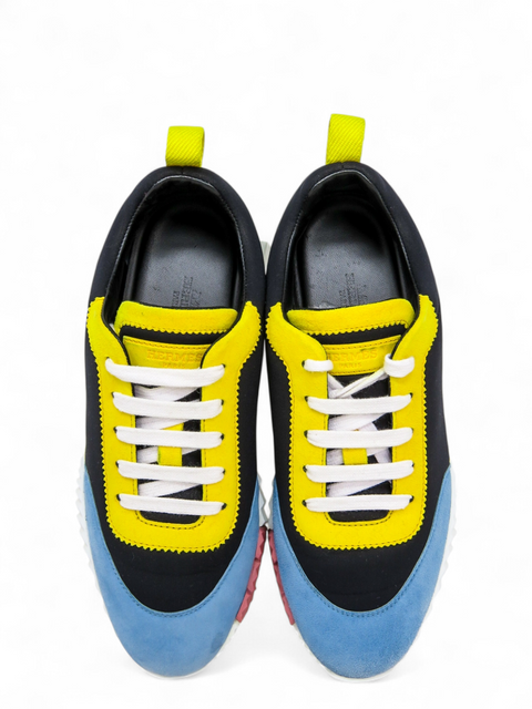 Tenis "Bouncing Sneakers"
