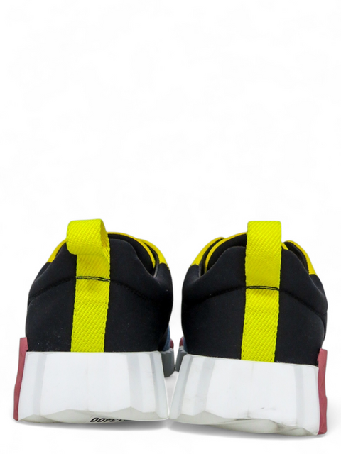 Tenis "Bouncing Sneakers"