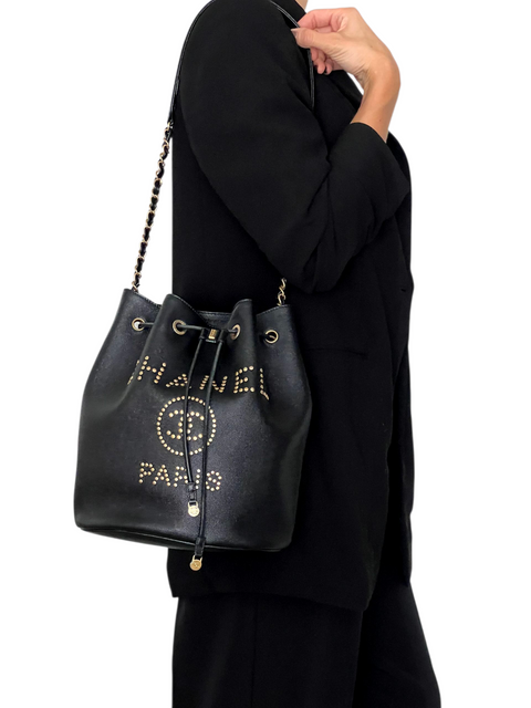 Bolso "Studded Deauville Bucket Bag"