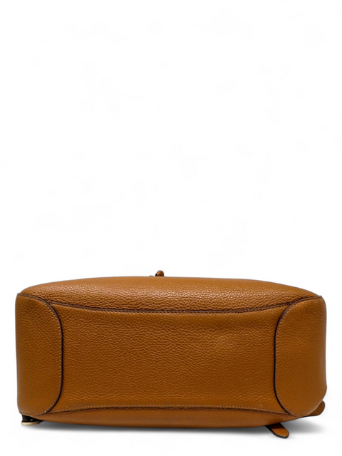 Bolso "Leila Large Flap Backpack"
