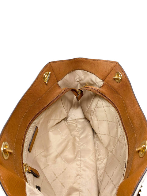 Bolso "Jet Set Large Saffiano Leather Shoulder Bag"