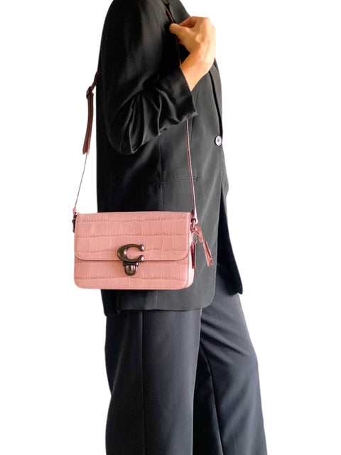 Bolso "Croc-Embossed Leather Studio Shoulder Bag"