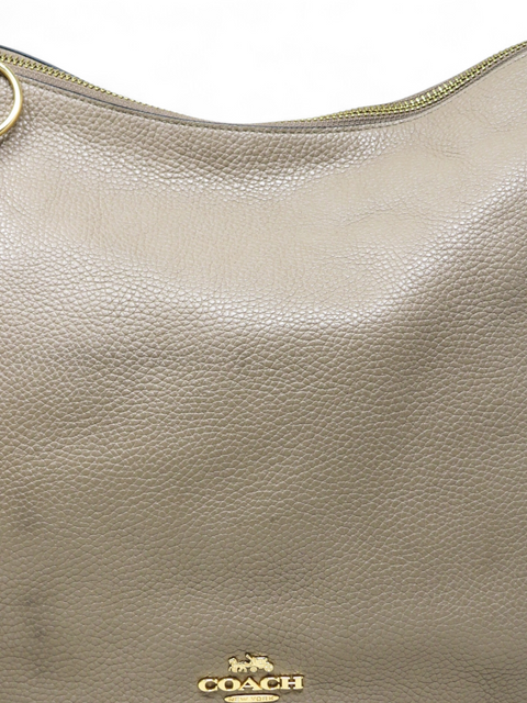 Bolso "Sutton Hobo With Scallop Rivets"