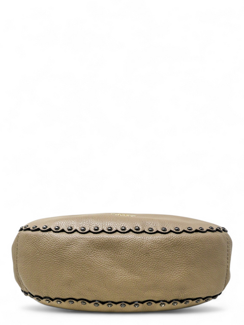 Bolso "Sutton Hobo With Scallop Rivets"