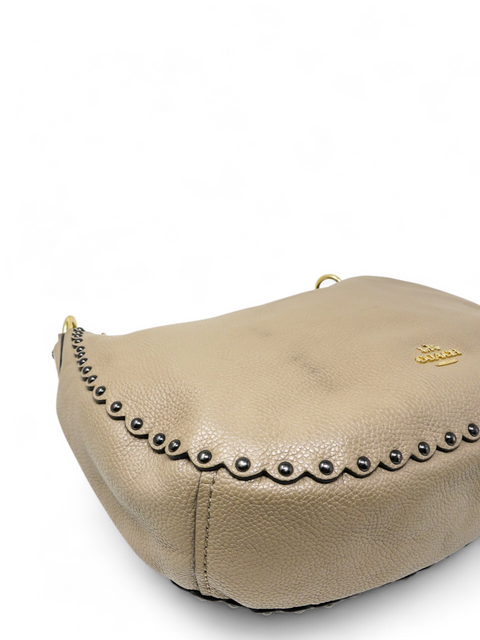 Bolso "Sutton Hobo With Scallop Rivets"