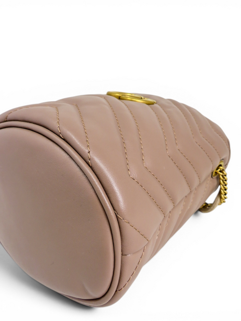 Bolso "GG Marmont Mini Bucket Bag"