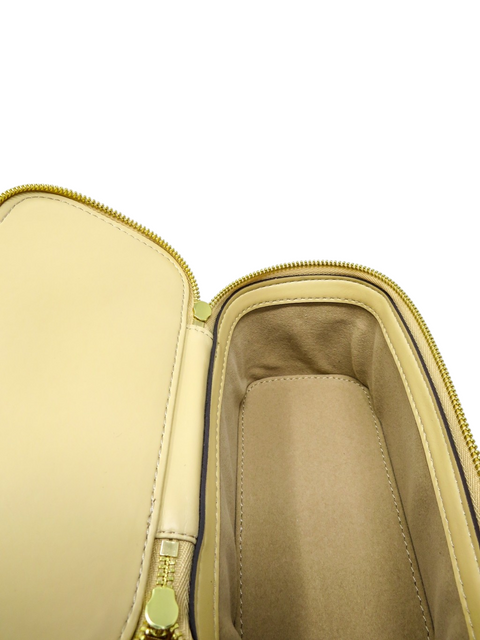 Bolso "Kira Pave Logo Diamond Quilt Vanity Case"