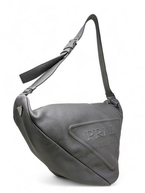 Bolso "Vitello Daino Triangle Bag"