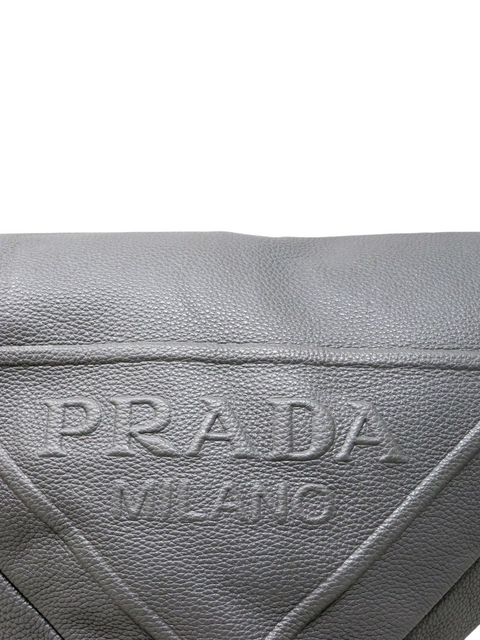 Bolso "Vitello Daino Triangle Bag"