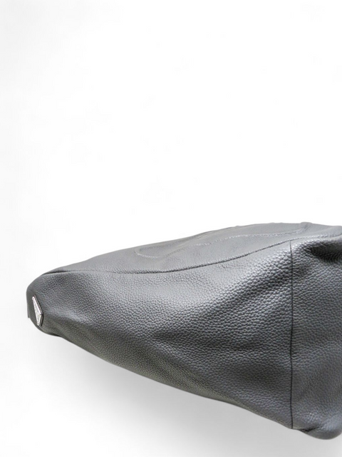 Bolso "Vitello Daino Triangle Bag"