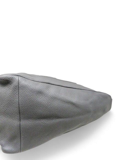 Bolso "Vitello Daino Triangle Bag"