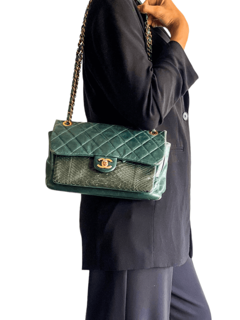 Bolso "Green Quilted Leather and Python Flap Bag"