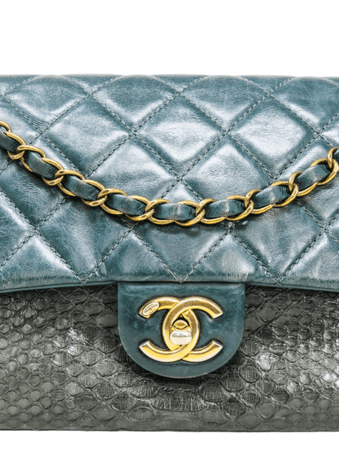 Bolso "Green Quilted Leather and Python Flap Bag"