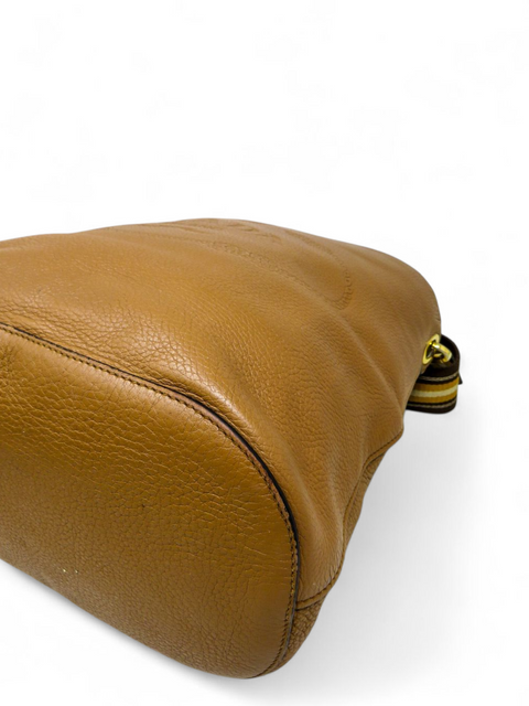 Bolso "Vitello Phenix Bucket Bag"