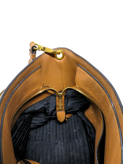 Bolso "Vitello Phenix Bucket Bag"