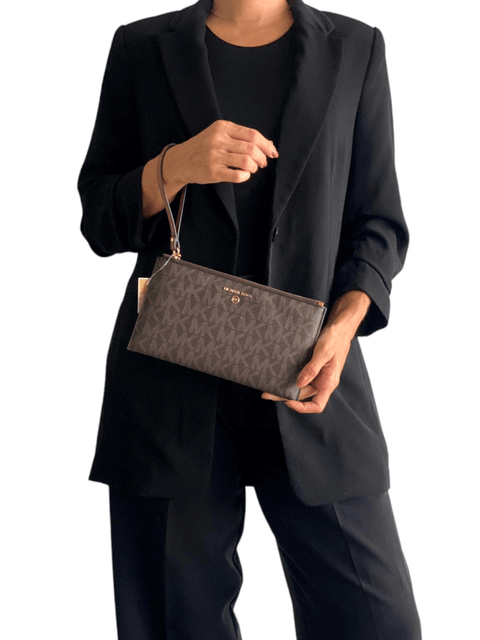 Clutch "Jet Set Charm"