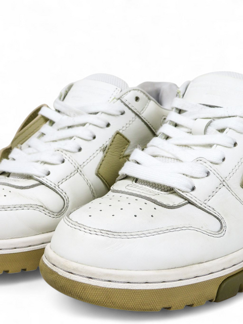 Tenis "Out Of Office"