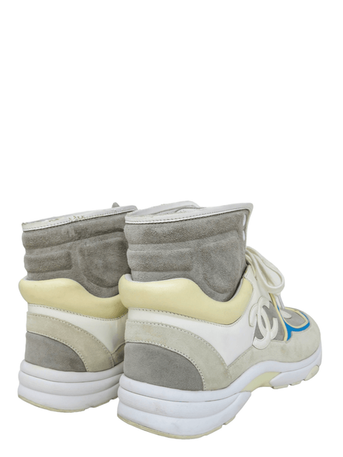 Tenis "Interlocking CC Logo Wedge Sneakers"