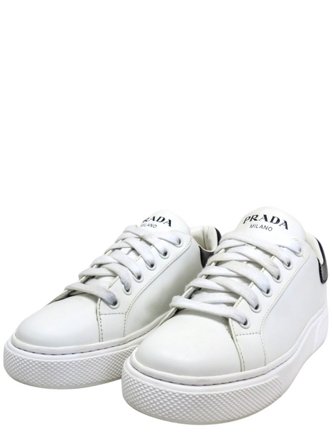 Tenis "White/Black Leather Macro Lace Up"