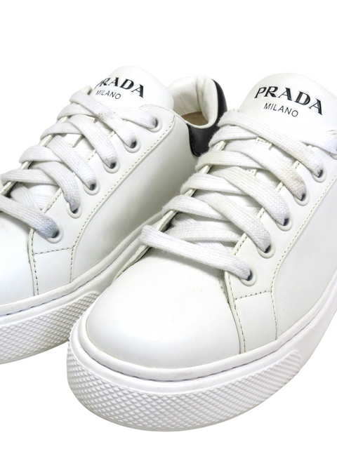 Tenis "White/Black Leather Macro Lace Up"