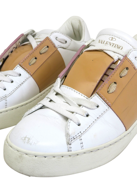 Tenis "Rockstud Accents Leather Sneakers"