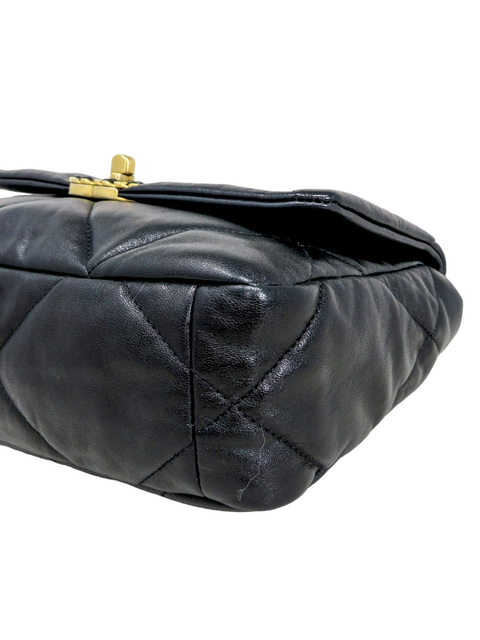 Bolso "Lambskin Quilted Medium Chanel 19 Flap"