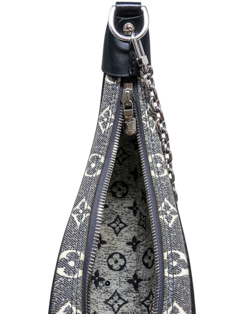 Bolso "Monogram Denim Loop Bag"