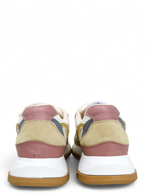 Tenis "Initials Insignia Deportiva Técnica"