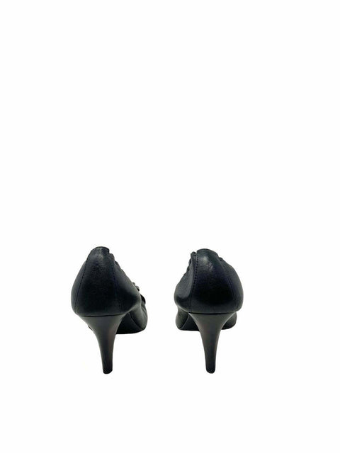 Tacones "Cap-Toe Pumps"