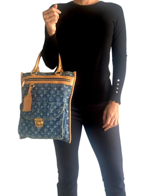 Bolso "Monogram Denim Sac Plat"