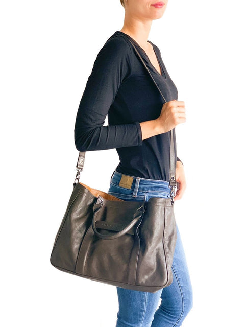 Cartera "Leather Satchel"