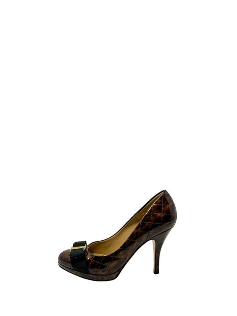 Tacones "Patent Leather Round-Toe Pumps"